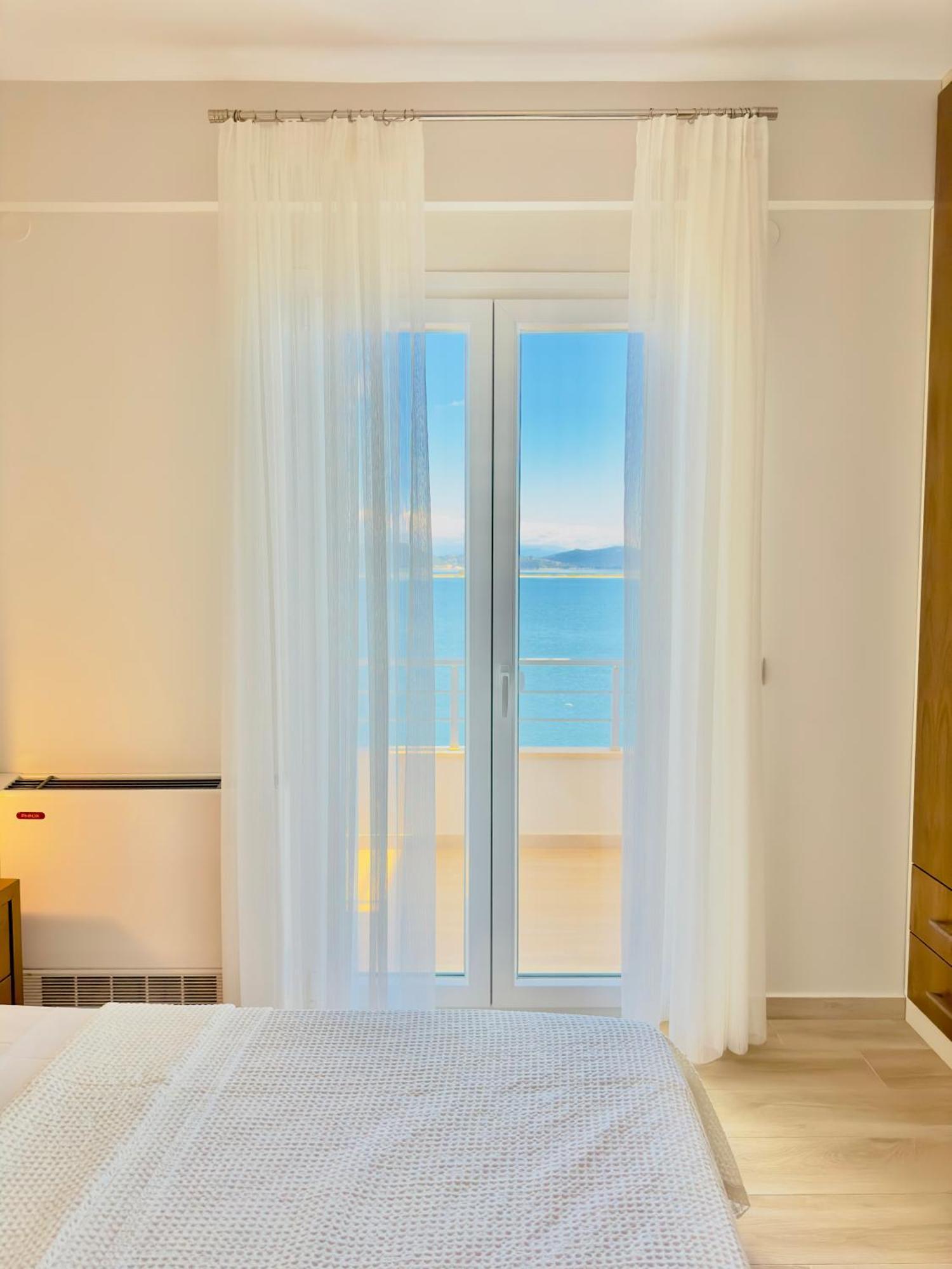 Bluish 3A Apartment Preveza Exterior photo