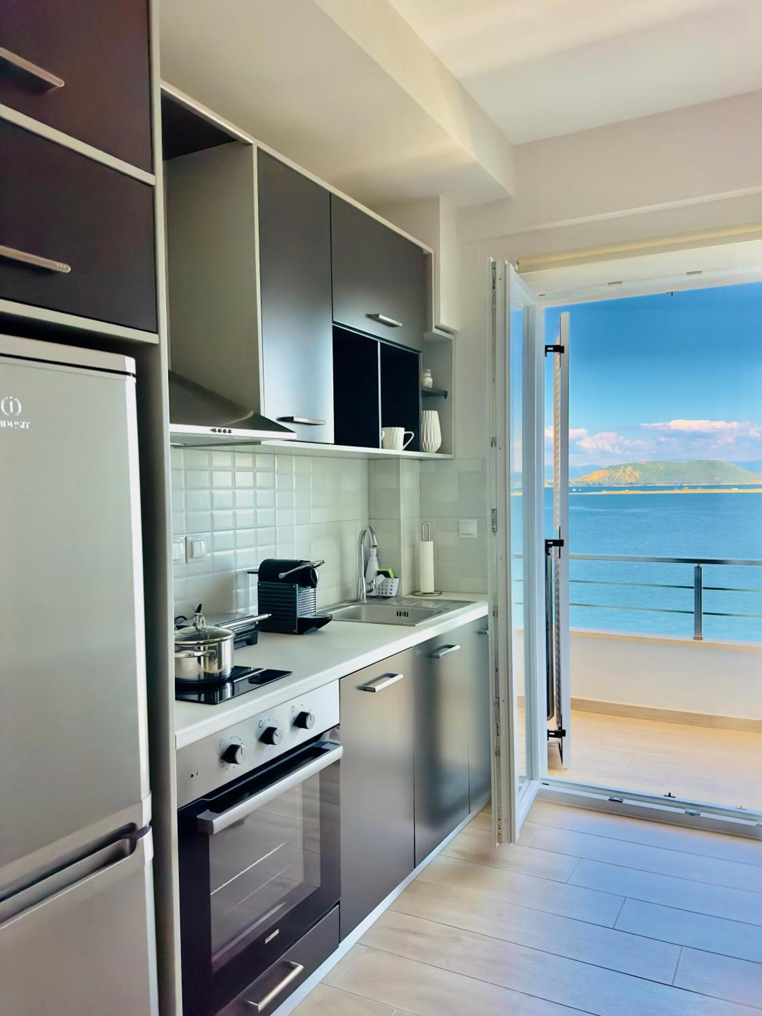 Bluish 3A Apartment Preveza Exterior photo